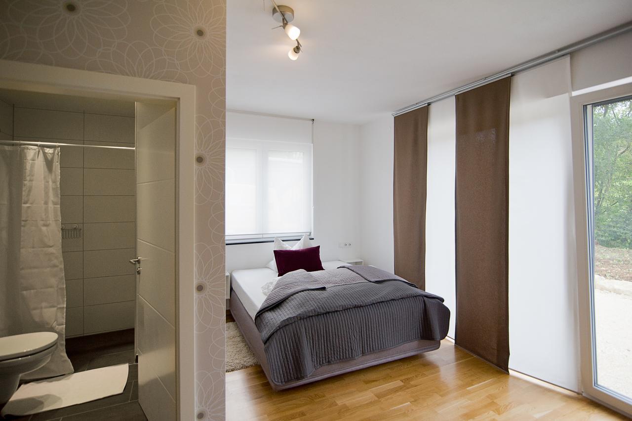 Hotel Apartment Am Arbach Eningen unter Achalm Værelse billede